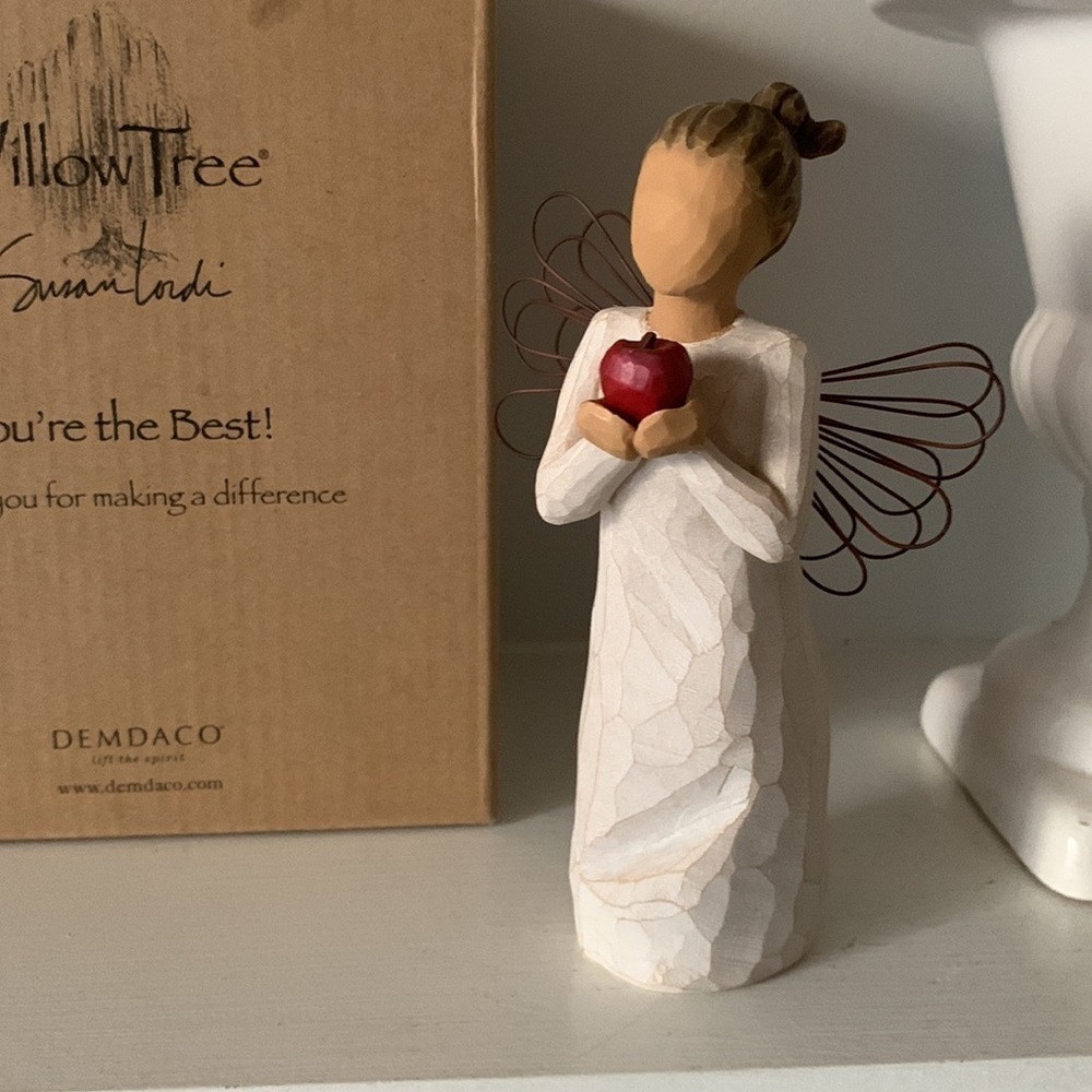 Willow tree You're the Best! Thank You for Making a‎ Difference women with apple